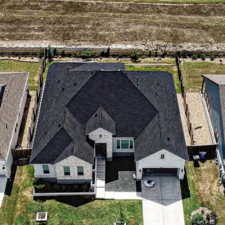 Choosing the Right Roofing Material for Your Texas Home